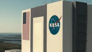 Задник до фильму"Забери мене на місяць" #581067