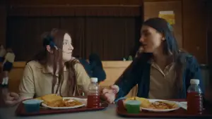 Задник до фильму"Edie Arnold Is a Loser" #800997