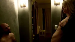 Задник до фильму"Сексуальні хроніки французької сім