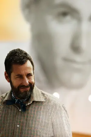 Постер до фильму"Джей Келлі" #550784