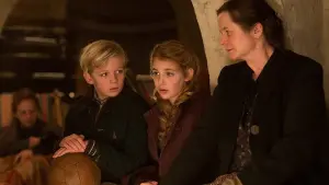 Задник до фильму"Книжкова злодійка" #211684