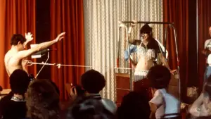 Задник до фильму"A Body to Live In" #771468