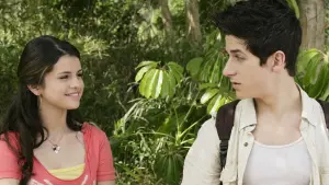 Задник до фильму"Чаклуни з Вейверлі" #274138