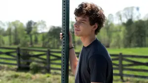 Задник до фильму"Шкодуючи за тобою" #547423