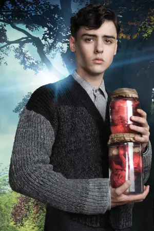 Постер до фильму"Дім дивних дітей Міс Сапсан" #726890