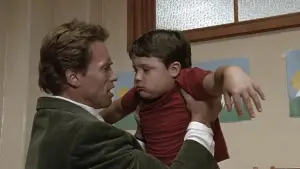 Задник до фильму"Дитсадковий поліцейський" #689977