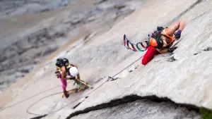 Задник до фильму"The Queen Swing" #777843