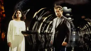 Задник до фильму"У пащі божевілля" #725879