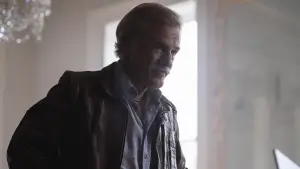 Задник до фильму"Старий" #580116