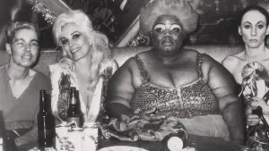 Задник до фильму"Відчайдушне життя" #613346