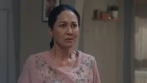 Задник до фильму"Senin Harga Naik" #765247