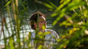 Задник до фильму"Trei kilometri până la capătul lumii" #791372