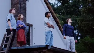 Задник до фильму"Полум’яне небо" #192475