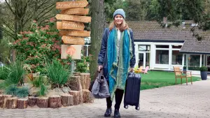 Задник до фильму"Fast perfekte Frauen" #796944