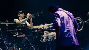 Задник до фильму"Twenty One Pilots: More Than We Ever Imagined" #767542