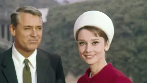 Задник до фильму"Шарада" #201913