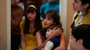 Задник до фильму"Усе почалося з МАМИ" #537999