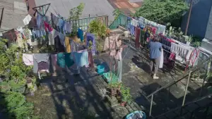 Задник до фильму"Andai Ibu Tidak Menikah Dengan Ayah" #787466