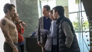 Задник до фильму"Чому він?" #288586