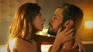 Задник до фильму"Жагуча зрада" #318420