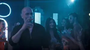 Задник до фильму"Situationship: Combinatii, nu relatii" #804223