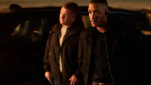 Задник до фильму"Код «Чорна канарка»" #623085