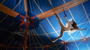 Задник до фильму"Небо над Берліном" #754394