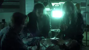 Задник до фильму"Поворот не туди 4: Кривавий початок" #793653