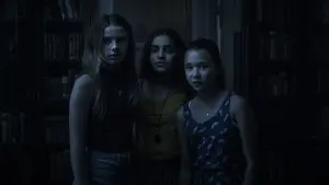 Задник до фильму"Кімната 213" #432412