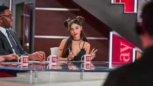 Задник до фильму"Не дивіться вгору" #615197