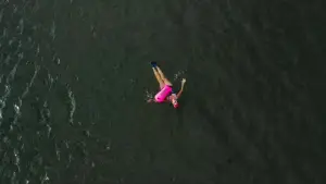 Задник до фильму"Jo in the Water" #781788