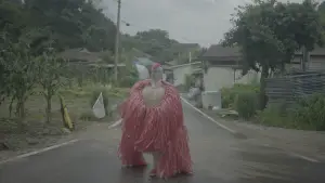 Задник до фильму"비커밍 킴" #791336