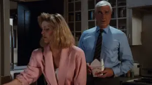 Задник до фильму"Голий пістолет: Із файлів поліційного відділку" #637893