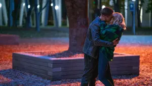 Задник до фильму"Моє прекрасне нещастя" #278024