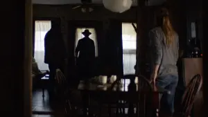 Задник до фильму"Темні і злі" #301601