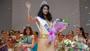 Задник до фильму"Міс Бала" #437885