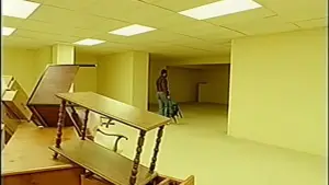 Задник до фильму"Backrooms: Залаштунки" #778463