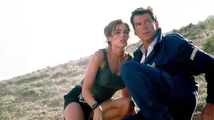 Задник до фильму"007: І цілого світу замало" #625728