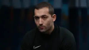 Задник до фильму"Я завжди буду бачити ваші обличчя" #178510