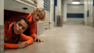 Задник до фильму"Об