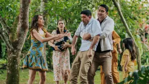 Задник до фильму"Pasutri Gaje" #757712