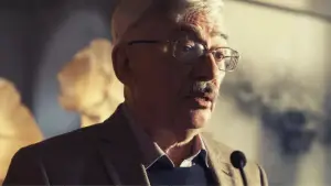 Задник до фильму"Politzek, les voix qui défient le Kremlin" #773655