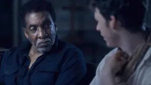 Задник до фильму"За примарними дверима" #404470