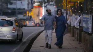 Задник до фильму"പ്രാവിൻകൂട് ഷാപ്പു" #807190