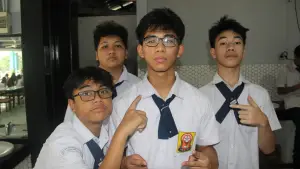 Задник до фильму"Screentime" #792518