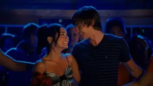 Задник до фильму"Шкільний мюзикл 3: Випускний" #721439