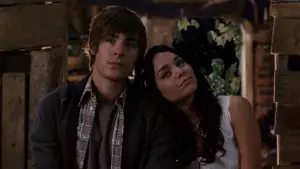 Задник до фильму"Шкільний мюзикл 3: Випускний" #721446