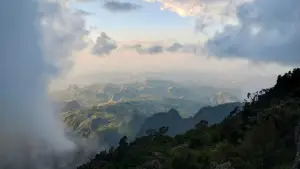 Задник до фильму"Le royaume des nuages" #800275