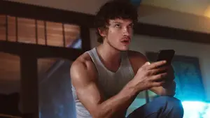 Задник до фильму"Look Behind You" #772808