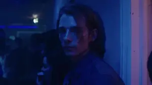 Задник до фильму"Здичавіла" #695087